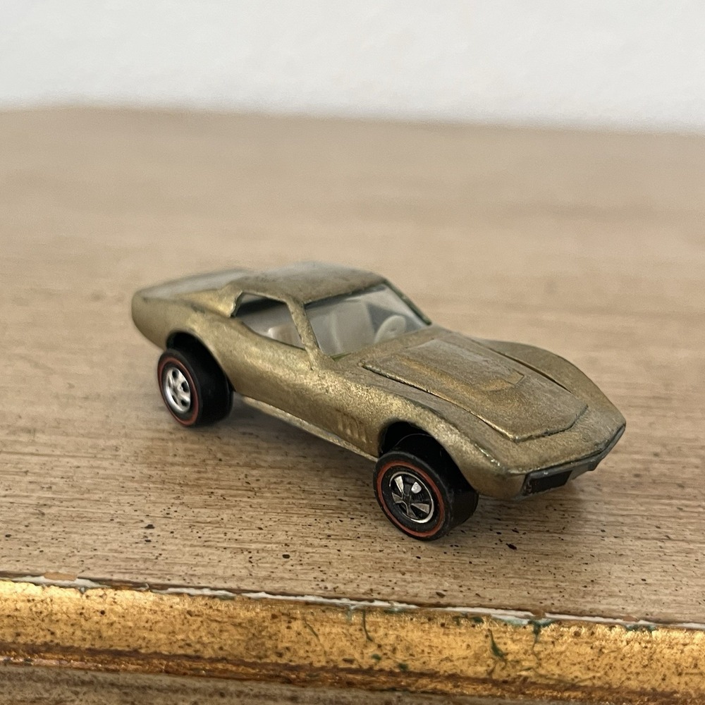 1968 Hot Wheels Redline Custom Corvette Gold Champagne Interior USA Vintage